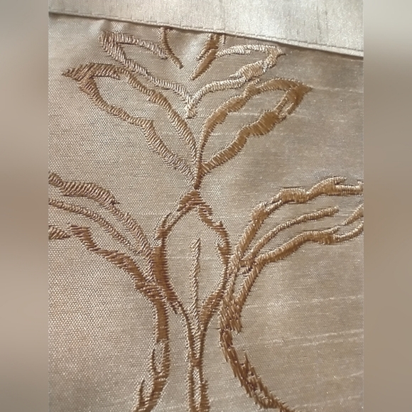 Table Runner NWOT - Picture 4 of 11